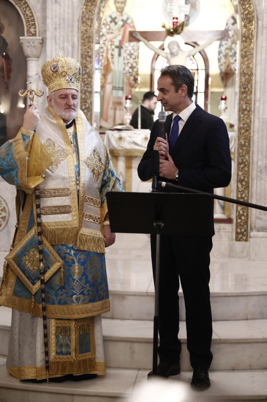 Ο Κυριάκος Μητσοτάκης και ο Αρχιεπίσκοπος Αμερικής, Ελπιδοφόρος στην τελετή αγιασμού στο Τάρπον Σπρίνγκς στις ΗΠΑ