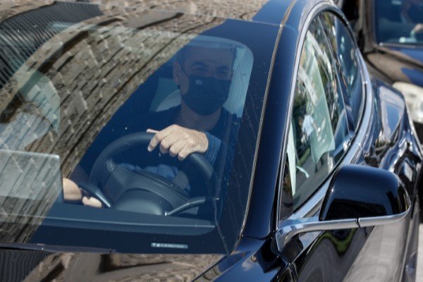 Ο Κυριάκος Μητσοτάκης με τελευταίας τεχνολογίας ηλεκτροκίνητο Tesla -Οδήγησε ο ίδιος  [εικόνες] -Φωτογραφία: EUROKINISSI/ΓΙΩΡΓΟΣ ΚΟΝΤΑΡΙΝΗΣ