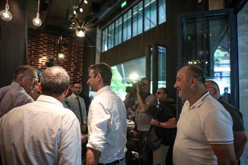 Ο Κυριάκος Μητσοτάκης με τον Τάκη Θεοδωρικάκο