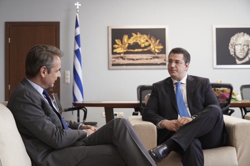 Μητσοτάκης και Απ. Τζιτζικώστας -Φωτογραφία: ΓτΠ/Δημήτρης Παπαμήτσος