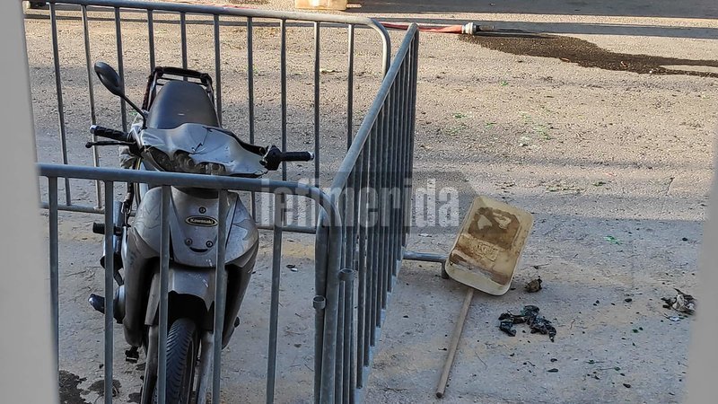 Αγνωστοι πέταξαν βόμβες μολότοφ στο ΑΤ Ζωγράφου