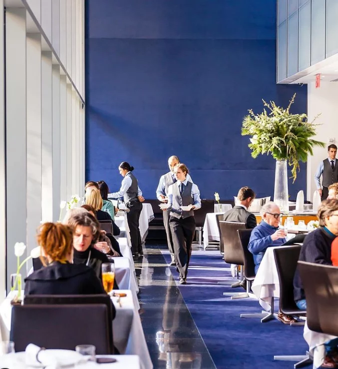 Το βραβευμένο με δύο αστέρια Michelin εστιατόριο Modern στο ΜoMa της Νέας Υόρκης