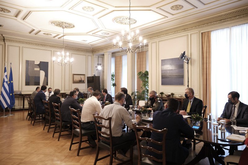 Μόρια σύσκεψη στο Μαξίμου για τη φωτιά