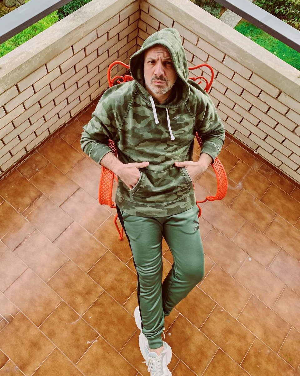βεράντα Νίκου Μουτσινά