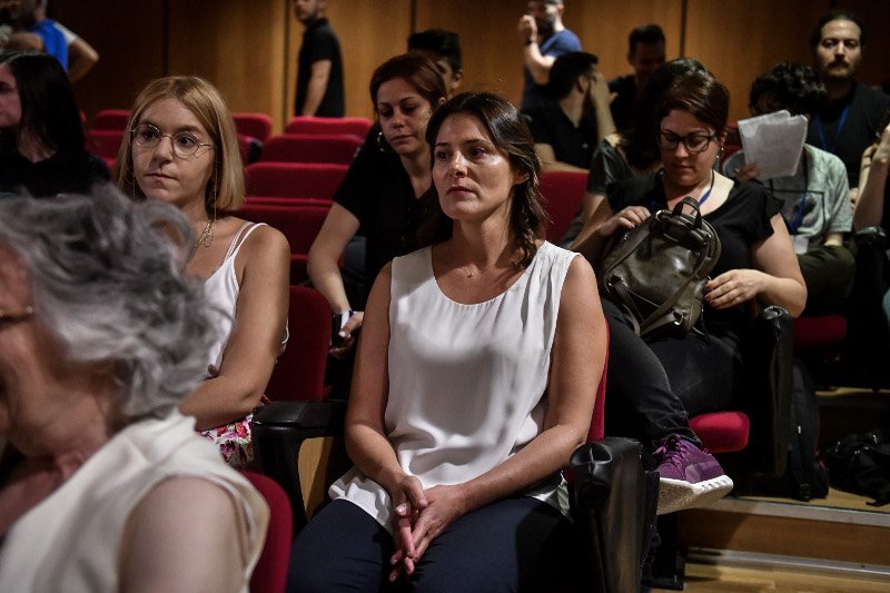 Η σύντροφος του πρωθυπουργού ξανά στο ακροατήριο της δίκης της Χρυσής Αυγής