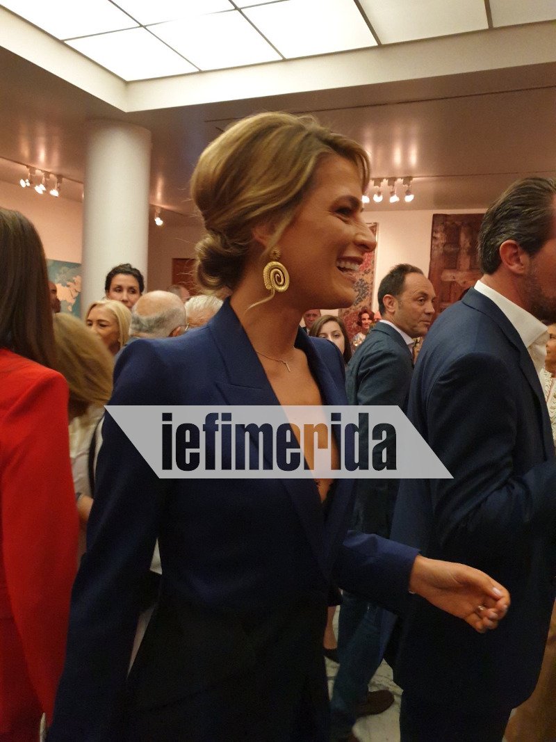 Τατιάνα Μπλάτνικ στην έκθεση του συζύγου της Νικόλαου Γλίξμπουργκ