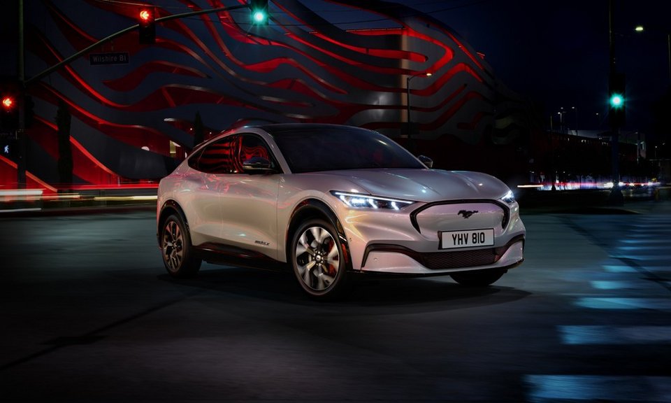 H Ford σχεδιάζει νέο compact ηλεκτρικό SUV