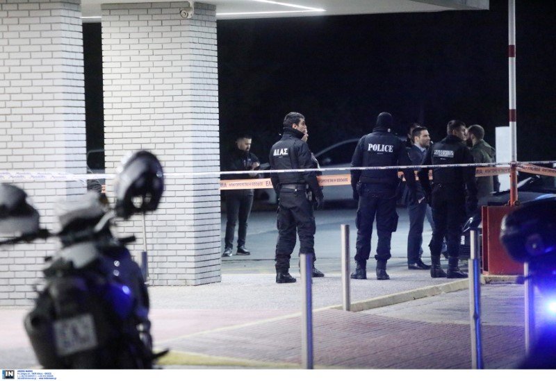 Μακελειό στην Κάτω Κηφισιά: Αστυνομικός σκότωσε την πρώην σύζυγό του και την φίλη της -Φωτογραφία: Intimenews/ΚΑΠΑΝΤΑΗΣ ΔΗΜΗΤΡΗΣ