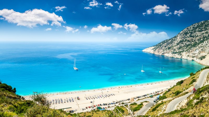 Η παραλία Μύρτος