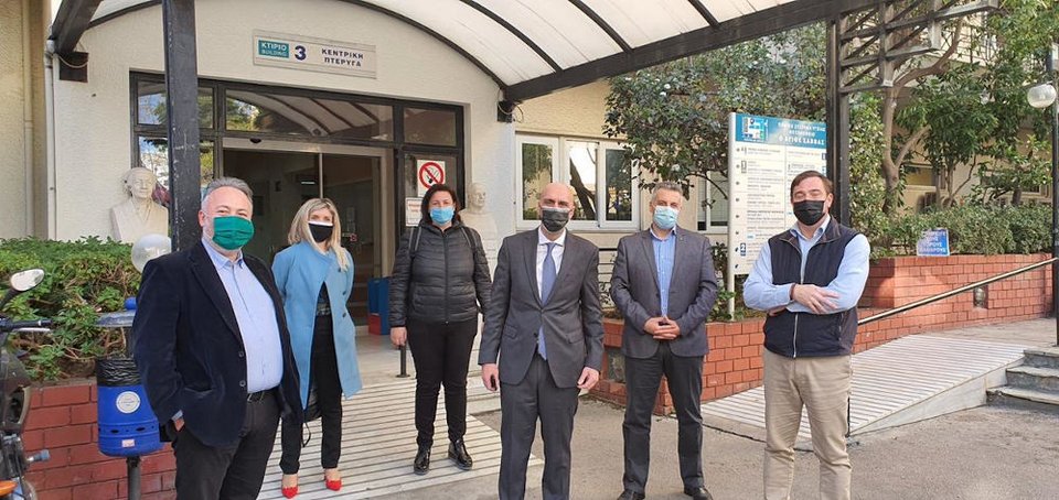 Στελέχη της ΝΔ στο νοσοκομείο «Άγιος Σάββας»