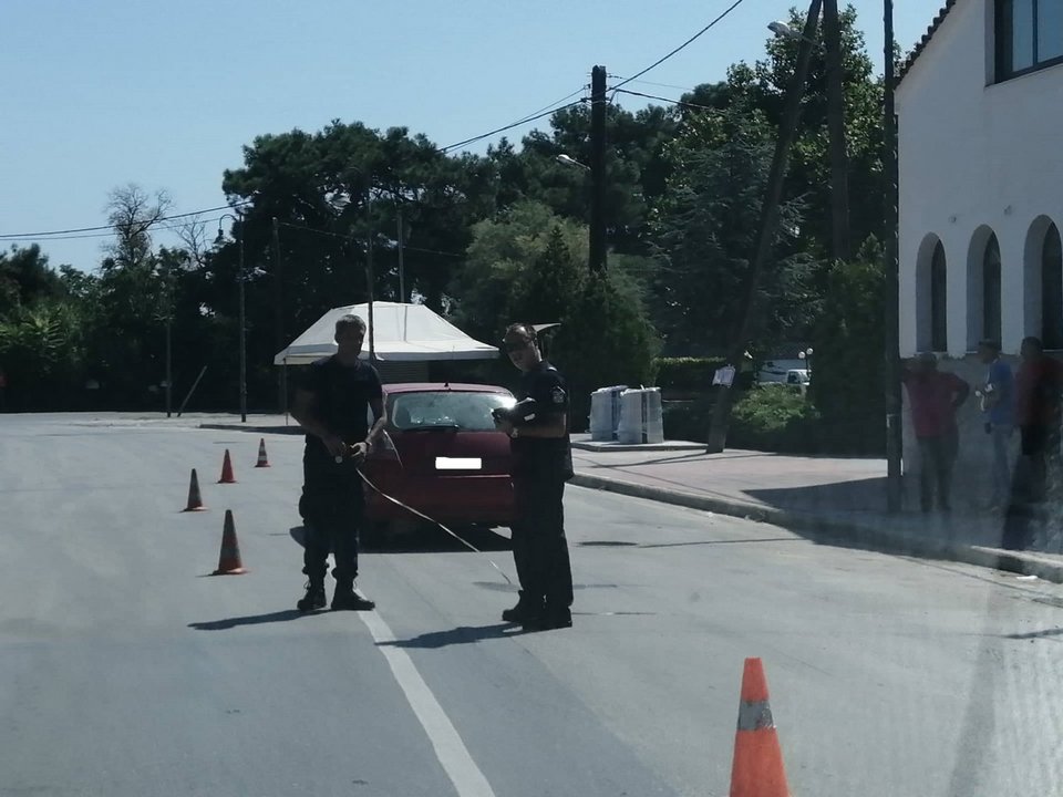 Ανδρες της ΕΛ.ΑΣ στο σημείο της τραγωδίας