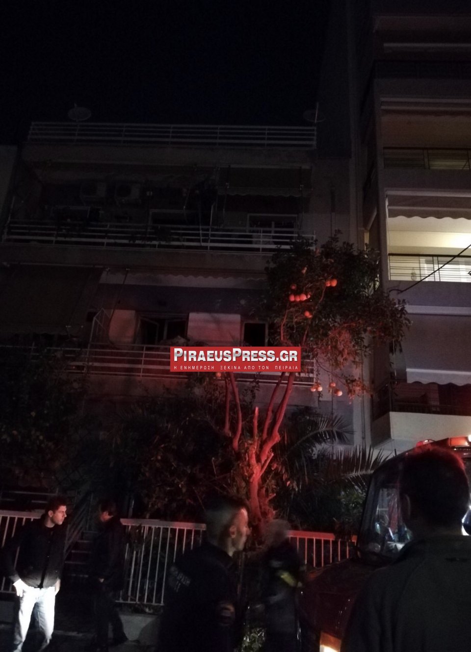 Φωτιά στον πρώτο όροφο πολυκατοικίας στο Νέο Φάληρο