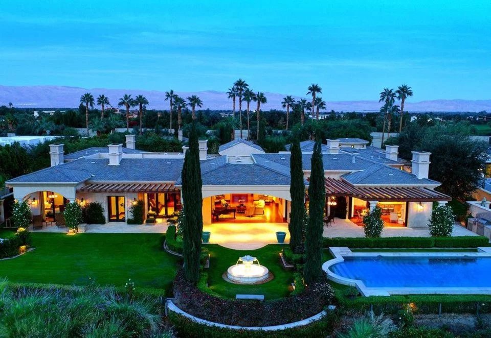Η νέα βίλα της Κιμ Καρντάσιαν