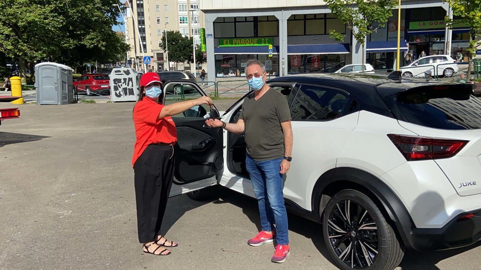 Η Nissan πουλά το πρώτο αυτοκίνητο μέσω WhatsApp