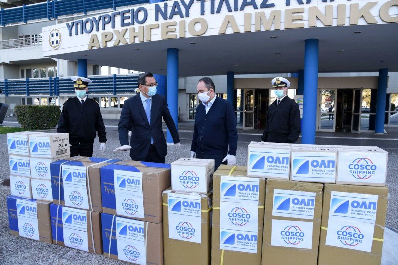 Η δωρεά του ΟΛΠ στο Λιμενικό Σώμα/ Φωτογραφία: INTIME News