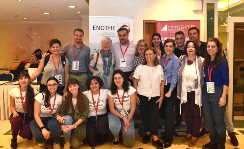 Η ομάδα του Μητροπολιτικού Κολλεγίου