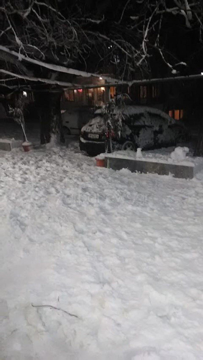 Πυκνό χιόνι στον Ομαλό