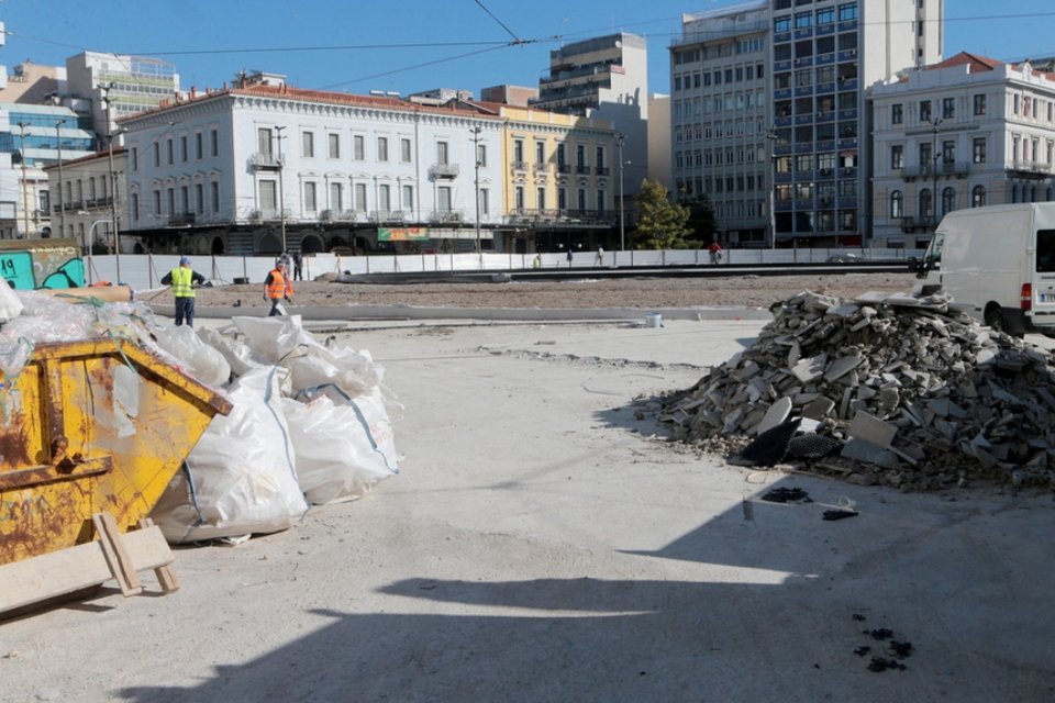 Τα έργα συνεχίζονται στην πλατεία Ομονοίας
