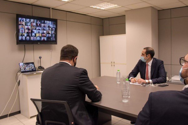 Ο πρόεδρος της ΟΝΝΕΔ Παύλος Μαρινάκης ευχαρίστησε τον κ. Δημητριάδη για την παρουσία του στη συνεδρίαση της ΕΓ