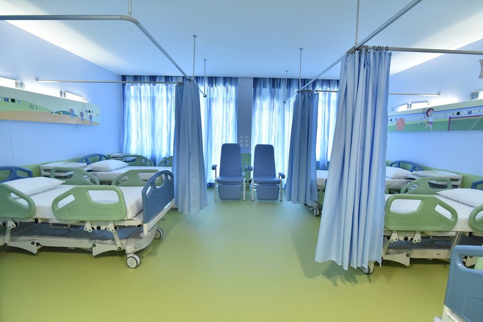 Πλήρως ανακαινισμένο δωμάτιο νοσηλείας