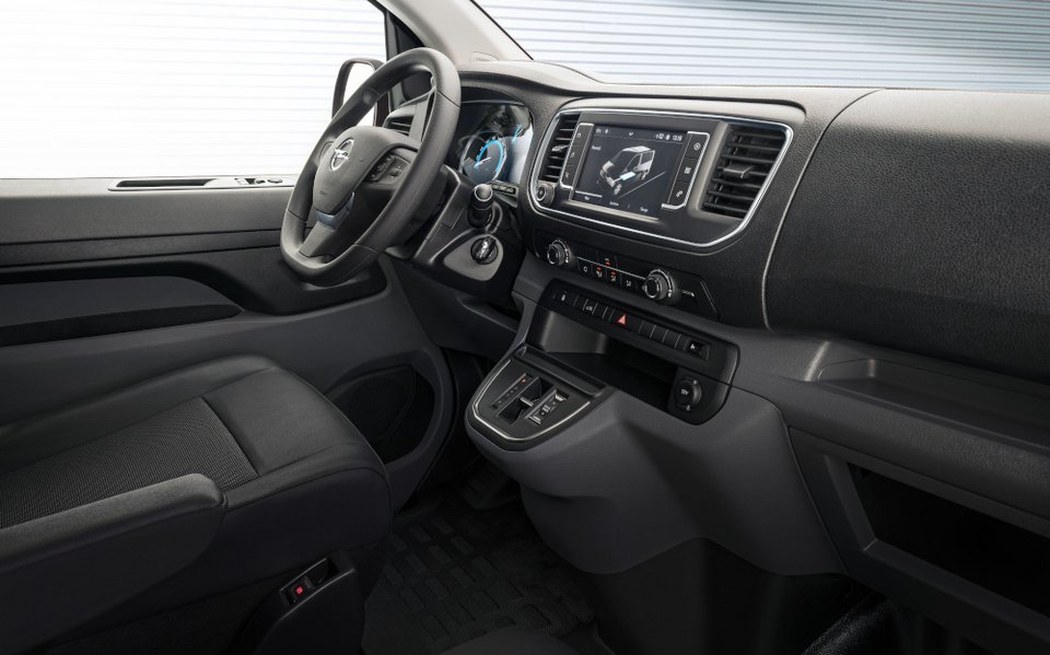 Με 330 χιλιόμετρα αυτονομία το ηλεκτρικό Opel Vivaro