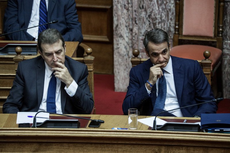 Μιχάλης Χρυσοχοΐδης και Κυριάκος Μητσοτάκης -Φωτογραφία: EUROKINISSI/ΓΙΑΝΝΗΣ ΠΑΝΑΓΟΠΟΥΛΟΣ
