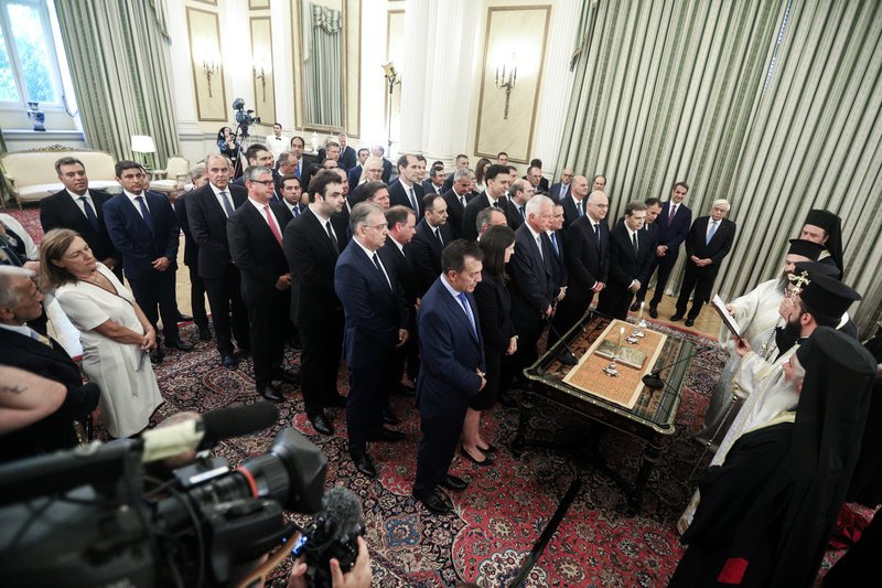 Οι νέοι υπουργοί, αναπληρωτές και υφυπουργοί κατά τη διάρκεια της ορκωμοσίας