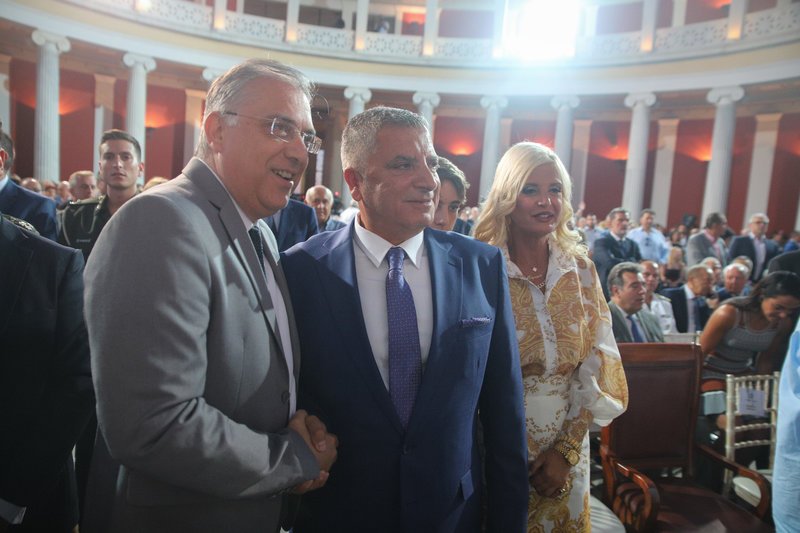Ο υπουργός Εσωτερικών Τάκης Θεοδωρικάκος με το ζεύγος Πατούλη