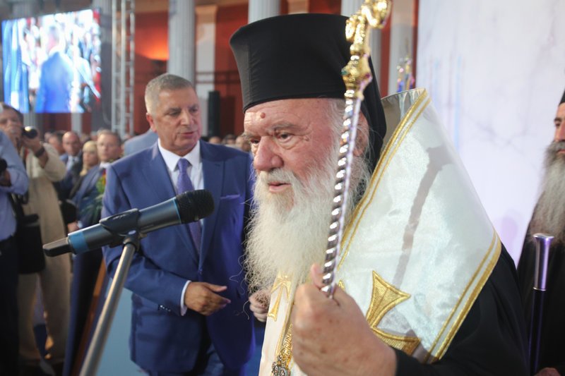 Ο Αρχιεπίσκοπος Αθηνών Ιερώνυμος μιλά στην ορκωμοσία Πατούλη-