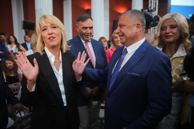 Ο Γιώργος Πατούλης με την τέως περιφερειάρχη Ρένα Δούρου