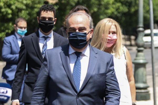 Ο Νίκος Παπαθανάσης αναβαθμίστηκε σε αναπληρωτή υπουργό Ανάπτυξης και Επενδύσεων