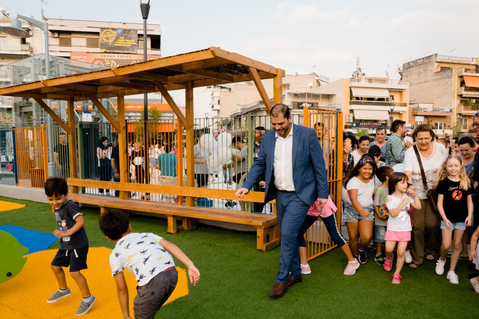 Μια από τις δύο Πρότυπες παιδικές χαρές στην πλατεία Ελευθερίας
