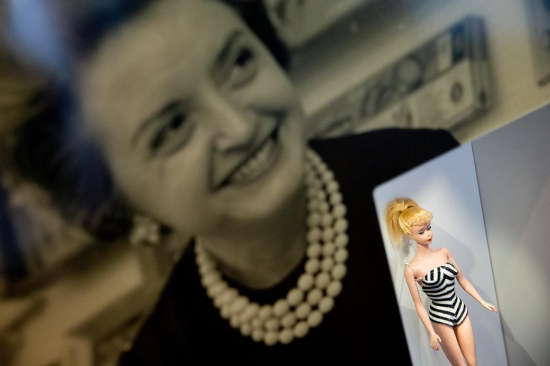 Μία από τις πρώτες Barbie της Ρουθ Χάντλερ