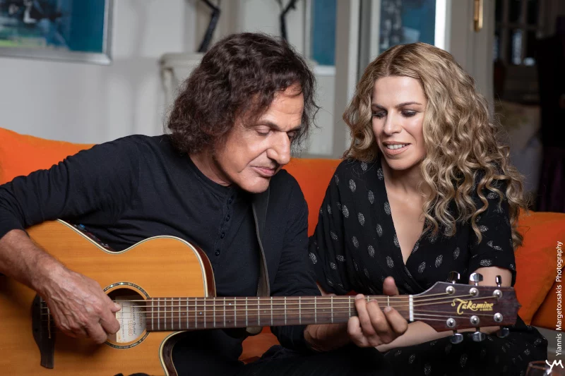 βασιλης παπακωνσταντινου βιολέτα ικαρη