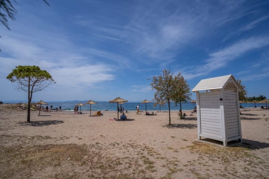 Εκσυγχρονίστηκε η παραλία της Γλυφάδας