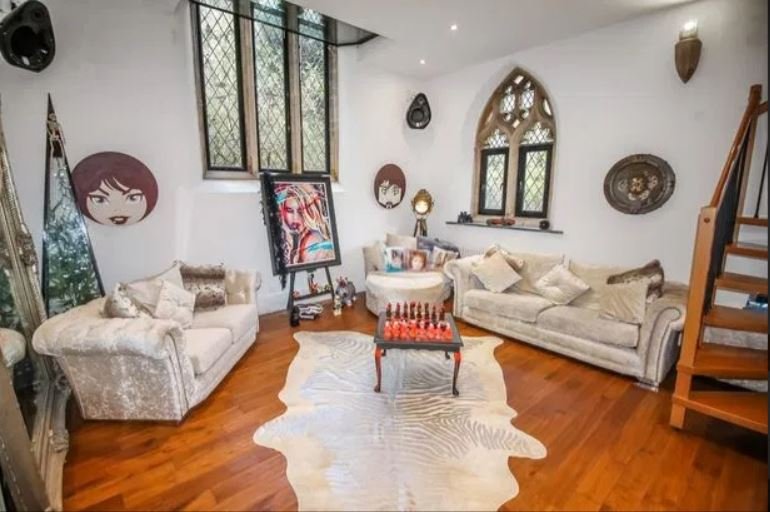 λευκοί καναπέδες