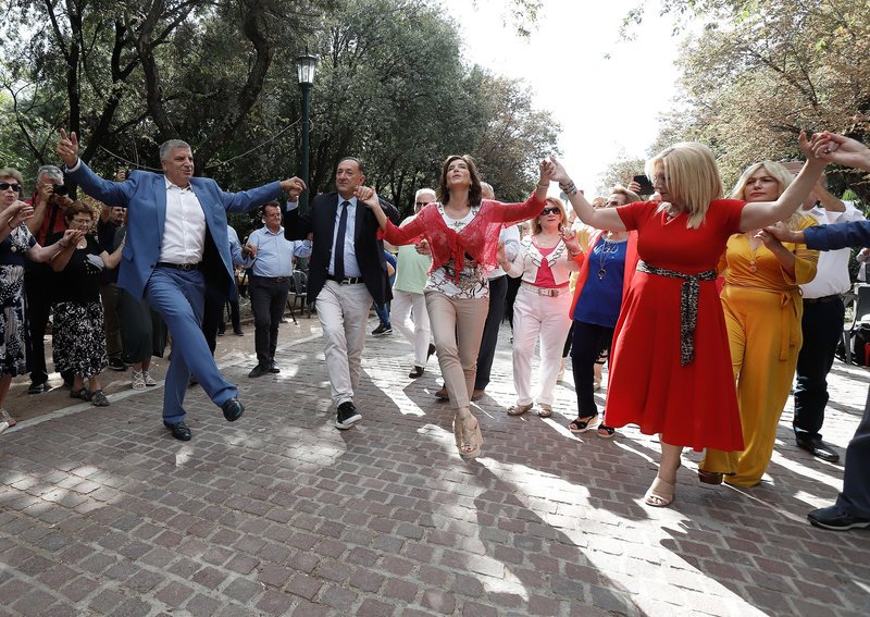 Από τον χορό Πατούλη και Ασημακοπούλου