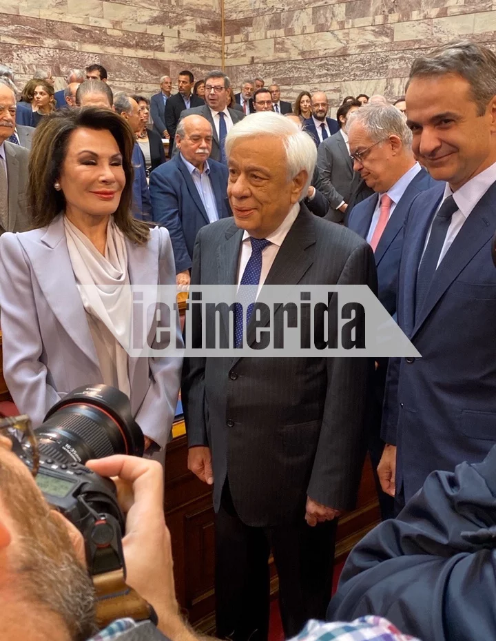 Η Γιάννα Αγγελοπούλου με τον Πρόεδρο της Δημοκρατίας και τον πρωθυπουργό