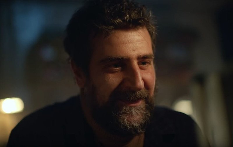 Ο ναυτικός που συγκινεί στην διαφήμιση των Jumbo
