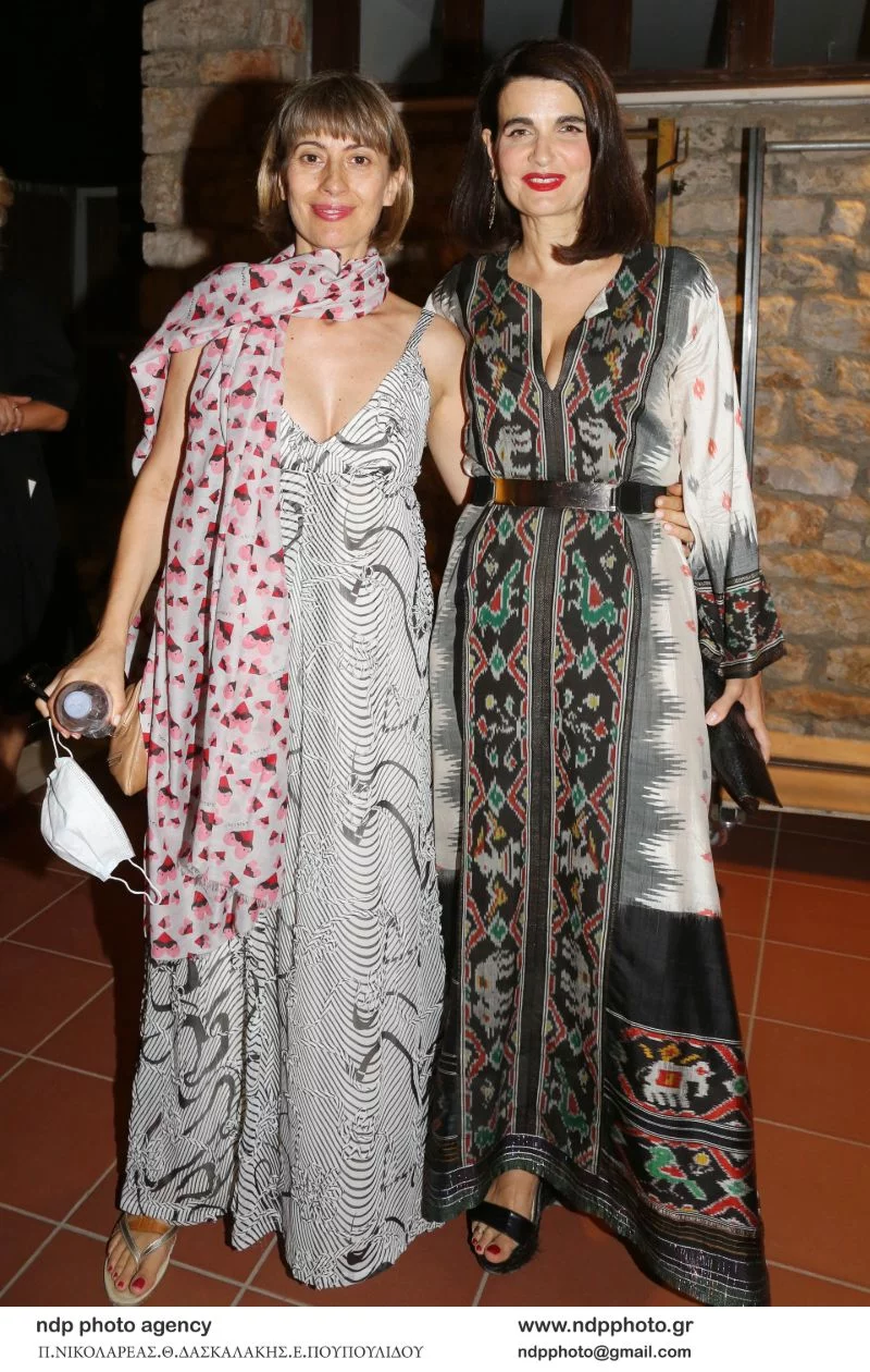 Βίκυ Βολιώτη, Εύα Νάθενα