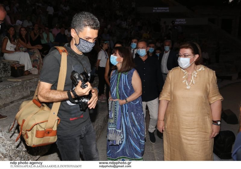  Κατερίνα Σακελλαροπούλου, Λίνα Μενδώνη