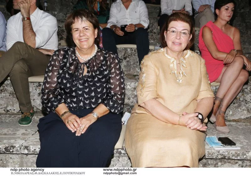 Άννα Παναγιωταρέα-Λίνα Μενδώνη