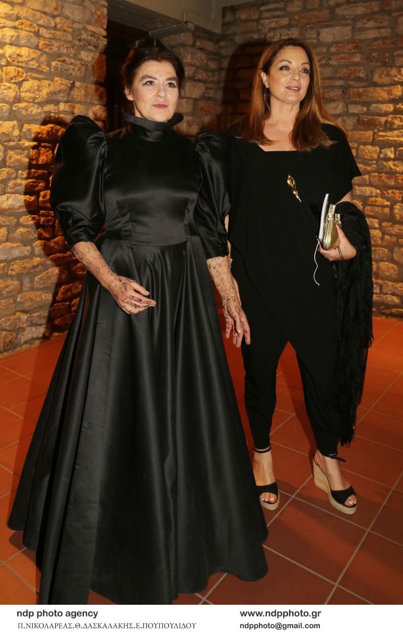 Η Λυδία Κονιόρδου με την Αντζελα Γκερέκου
