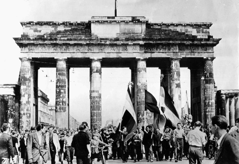 Εικόνα από την πύλη του Βρανδεμβούργου τη δεκαετία του '50
