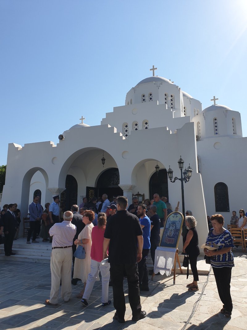 Μνημόσυνο για τα 102 θύματα της φονικής πυρκαγιάς στο Μάτι τελέστηκε στον Ιερό Ναό Κοιμήσεως της Θεοτόκου