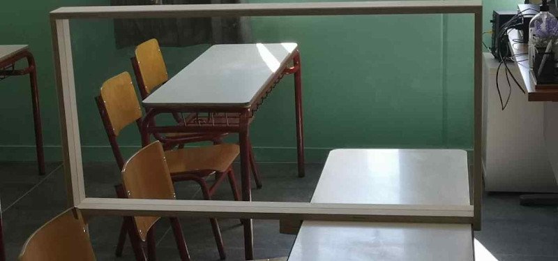 Το ειδικό διαχωριστικό που θα τοποθετηθεί στα σχολεία του δήμου