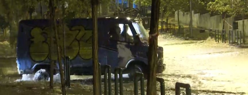 Εικόνα έξω από το Εφετείο τις πρώτες πρωινές ώρες