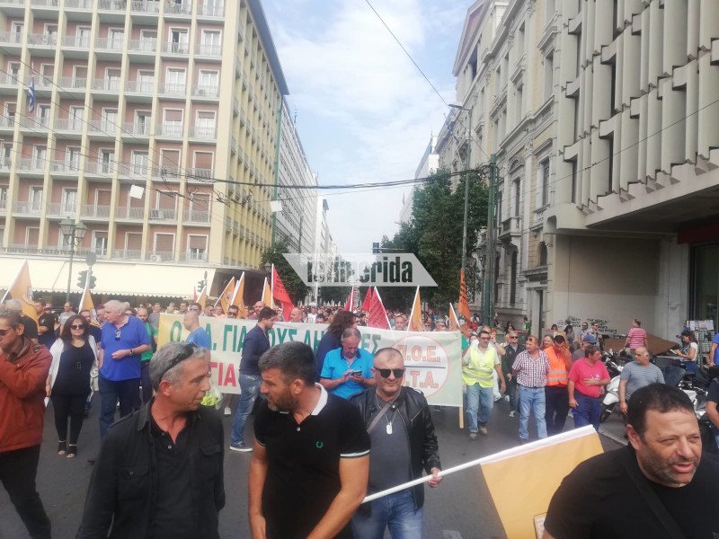Εργαζόμενοι της Τοπικής Αυτοδιοίκησης στην πορεία