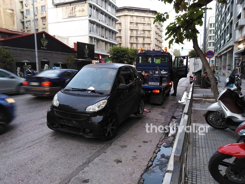 Παράνομα παρκαρισμένο ΙΧ