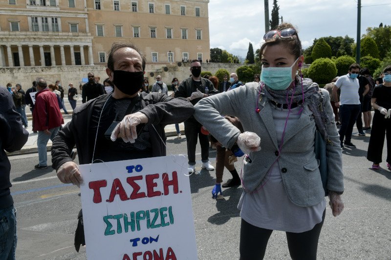 Αρκετοί καλλιτέχνες συμμετείχαν στη σημερινή συγκέντρωση /Φωτογραφία: EUROKINISSI/ΜΠΟΛΑΡΗ ΤΑΤΙΑΝΑ